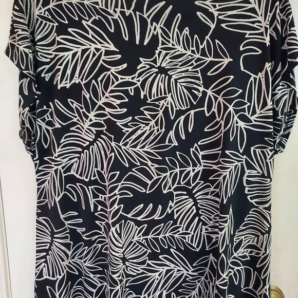 Lane Bryant Sleeveless Round Neck Pleated Waist Size 18/20 - Picture 6 of 6